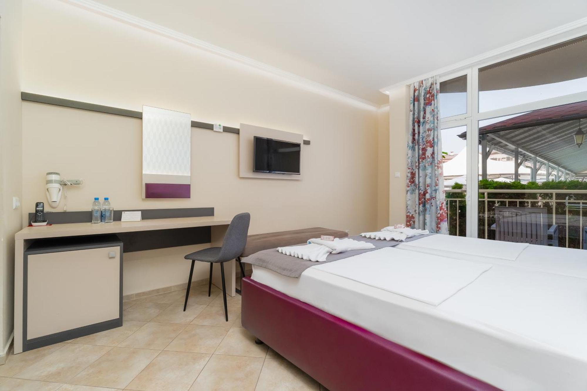 סאני ביץ' Mpm Astoria Hotel חדר תמונה