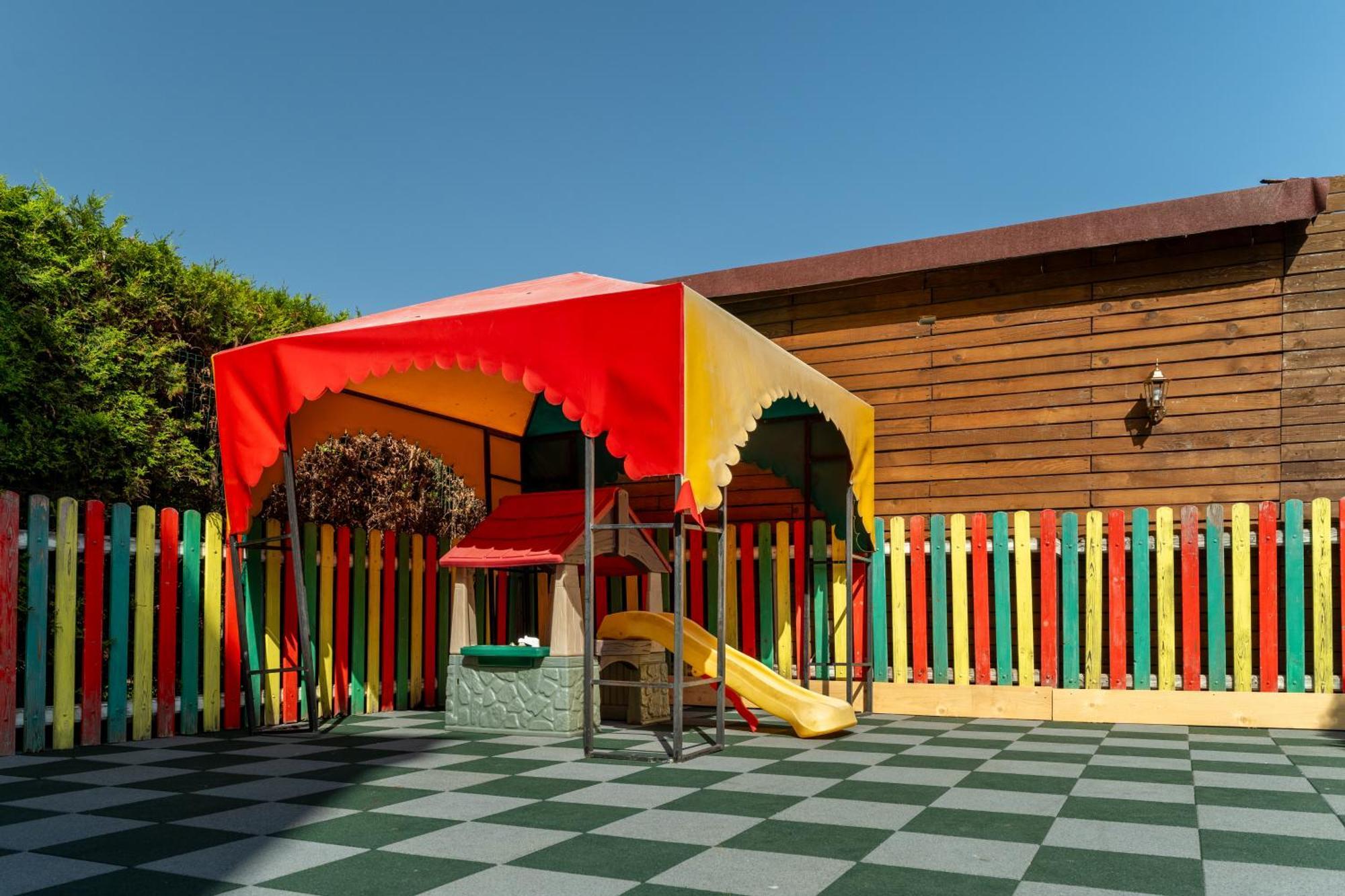 סאני ביץ' Mpm Astoria Hotel מראה חיצוני תמונה