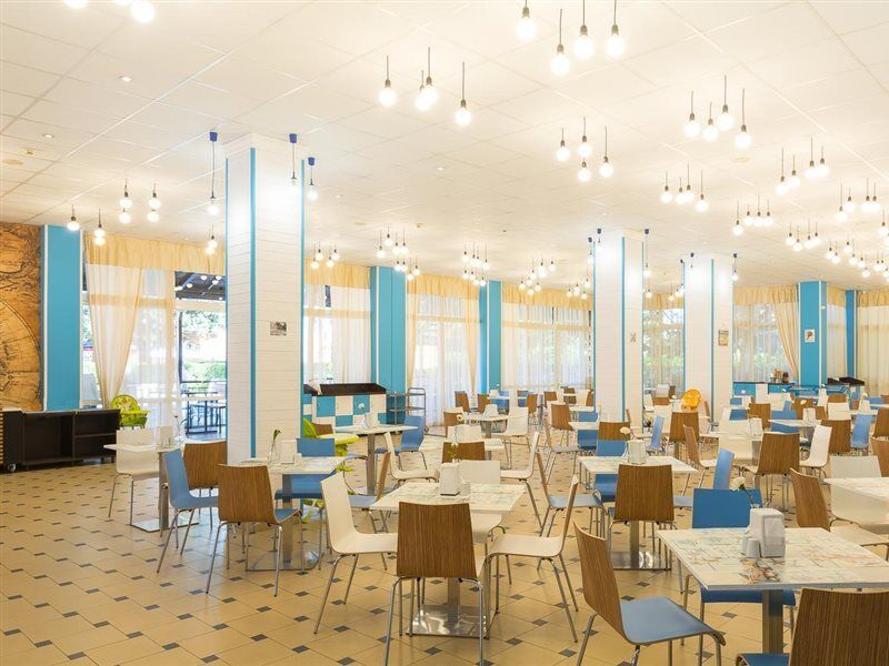 סאני ביץ' Mpm Astoria Hotel מראה חיצוני תמונה